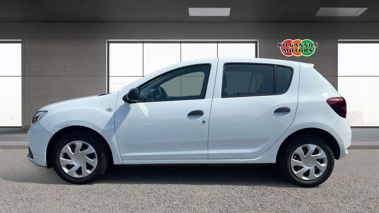 A 2019 DACIA SANDERO 1.0 SCe Essential Hatchback 5dr Petrol Manual Euro 6 (75 ps) Bluetooth - US A 2019 DACIA SANDERO 1.0 SCe Essential Hatchback 5dr Petrol Manual Euro 6 (75 ps) Bluetooth - US