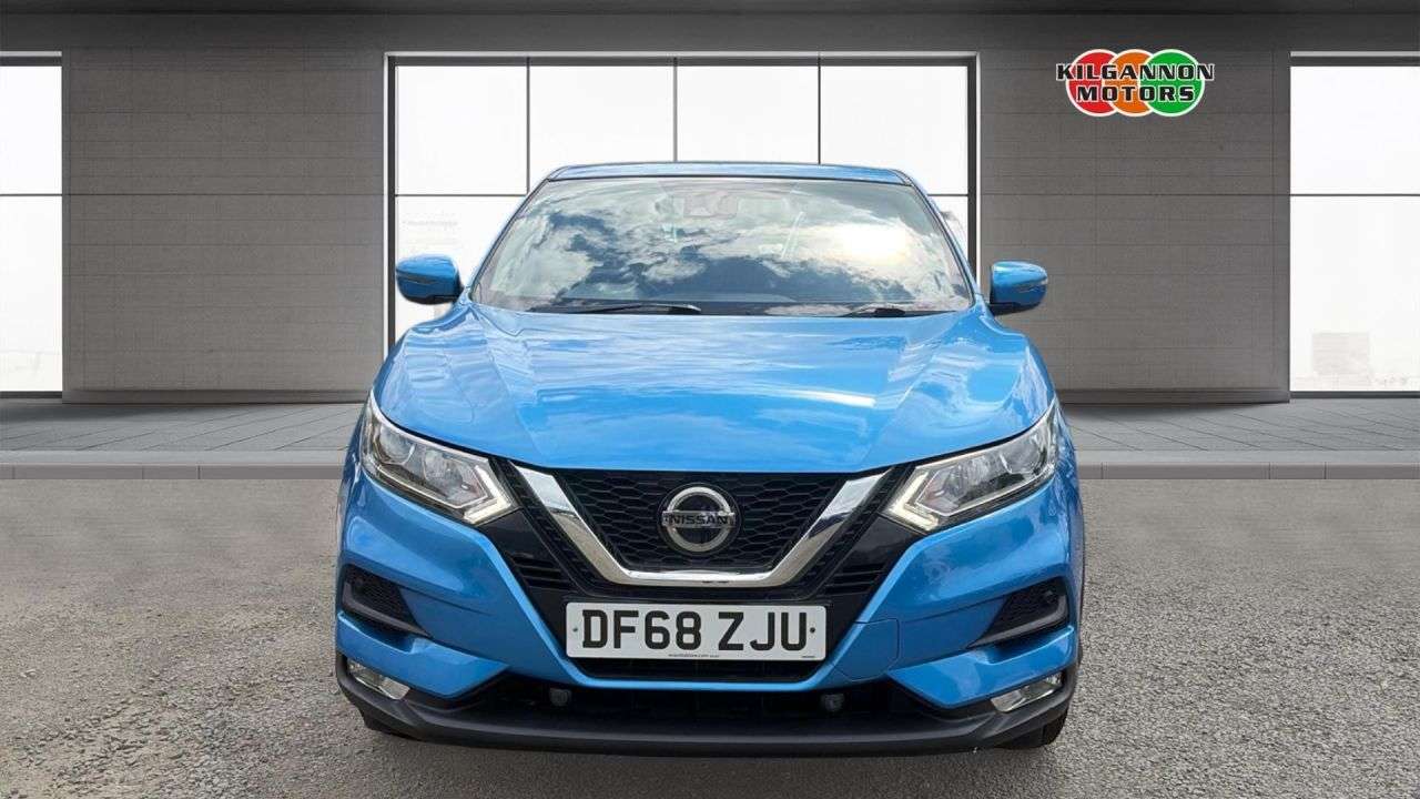 A 2019 NISSAN QASHQAI 1.5 dCi Acenta Premium SUV 5dr Diesel Manual Euro 6 (s/s) (115 ps) Reversin A 2019 NISSAN QASHQAI 1.5 dCi Acenta Premium SUV 5dr Diesel Manual Euro 6 (s/s) (115 ps) Reversin