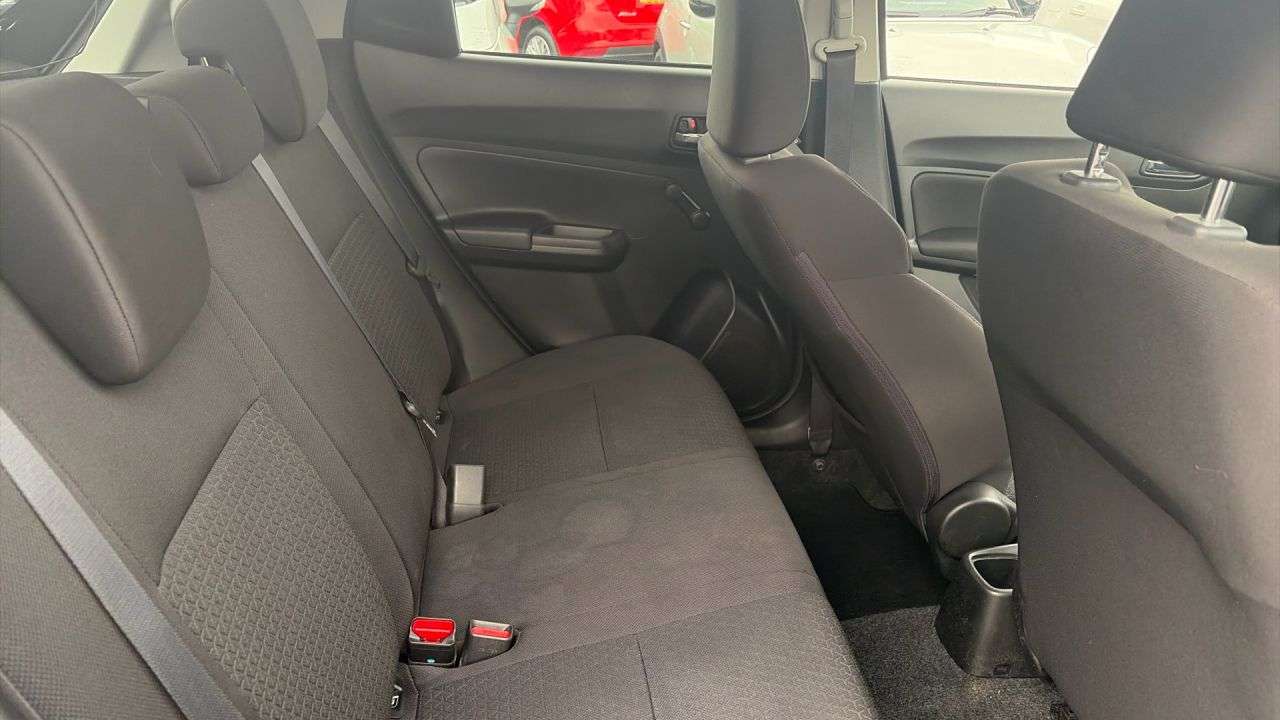 2021 SUZUKI SWIFT 2021 SUZUKI SWIFT