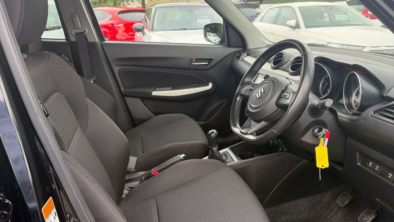 2021 SUZUKI SWIFT 2021 SUZUKI SWIFT