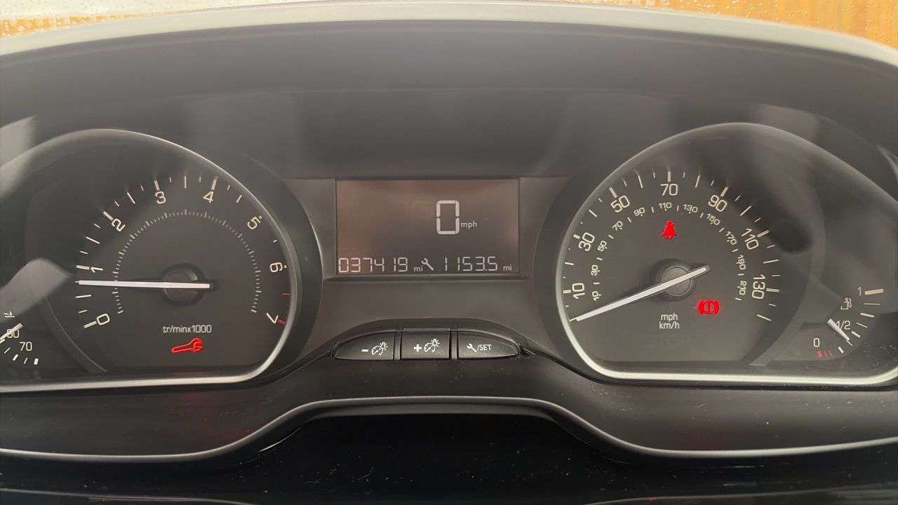 2018 PEUGEOT 208 2018 PEUGEOT 208