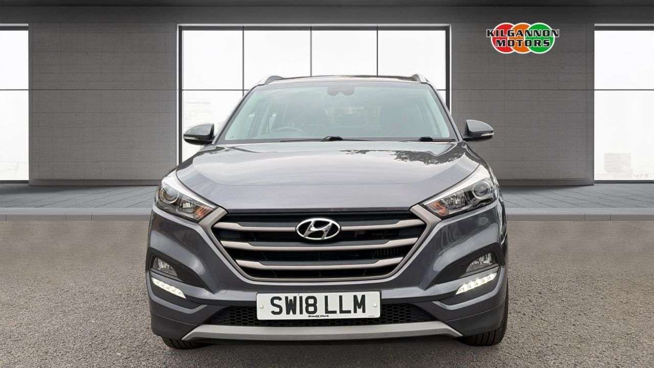 A 2018 HYUNDAI TUCSON 1.7 CRDi Blue Drive SE Nav SUV 5dr Diesel Manual Euro 6 (s/s) (116 ps) Sat- A 2018 HYUNDAI TUCSON 1.7 CRDi Blue Drive SE Nav SUV 5dr Diesel Manual Euro 6 (s/s) (116 ps) Sat-