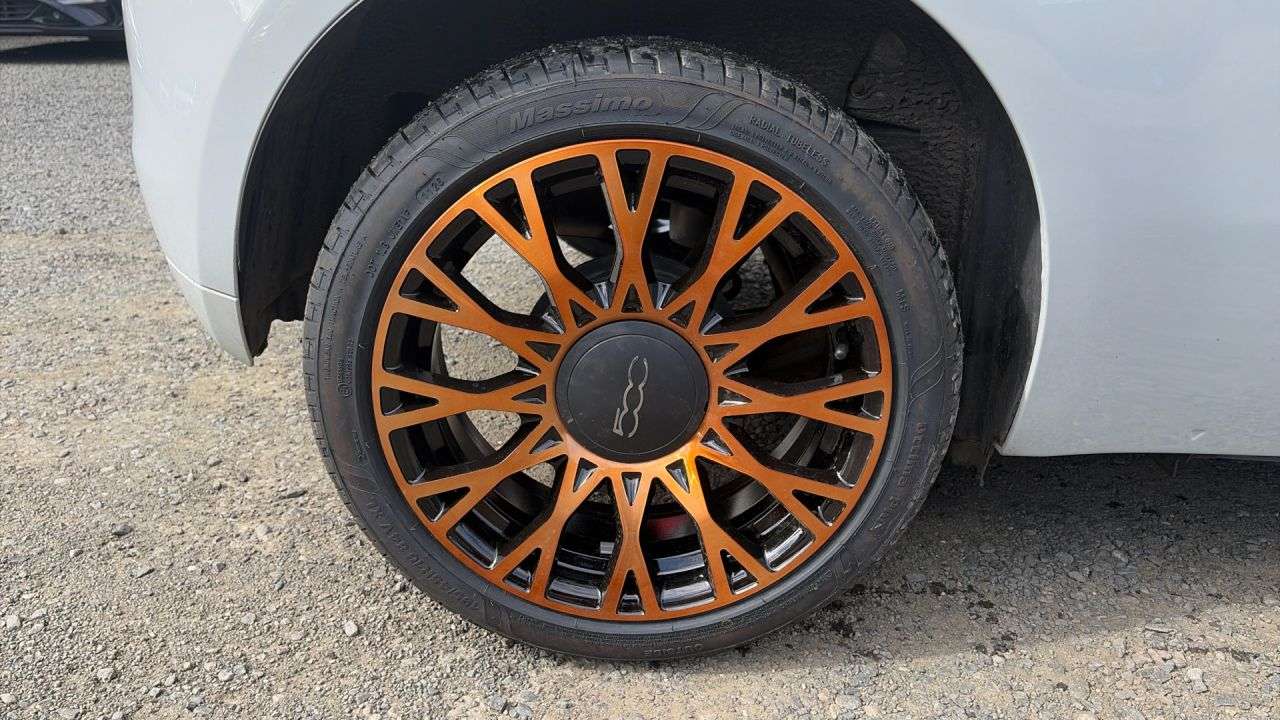 2019 FIAT 500 2019 FIAT 500