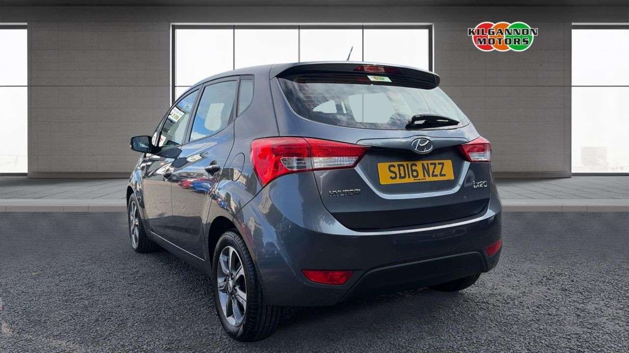 A 2016 HYUNDAI IX20 1.4 Blue Drive SE Hatchback 5dr Petrol Manual Euro 6 (s/s) (90 ps) Bluetoot A 2016 HYUNDAI IX20 1.4 Blue Drive SE Hatchback 5dr Petrol Manual Euro 6 (s/s) (90 ps) Bluetoot