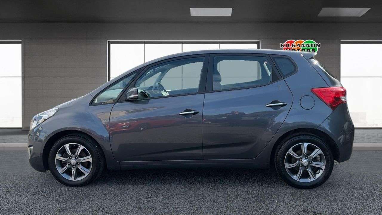 A 2016 HYUNDAI IX20 1.4 Blue Drive SE Hatchback 5dr Petrol Manual Euro 6 (s/s) (90 ps) Bluetoot A 2016 HYUNDAI IX20 1.4 Blue Drive SE Hatchback 5dr Petrol Manual Euro 6 (s/s) (90 ps) Bluetoot
