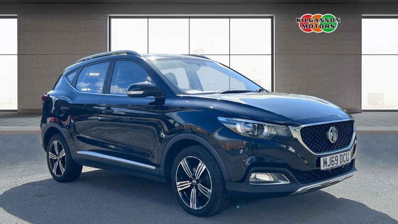 A 2019 MG MG ZS 1.5 VTi-TECH Exclusive SUV 5dr Petrol Manual Euro 6 (s/s) (106 ps) Reversin A 2019 MG MG ZS 1.5 VTi-TECH Exclusive SUV 5dr Petrol Manual Euro 6 (s/s) (106 ps) Reversin