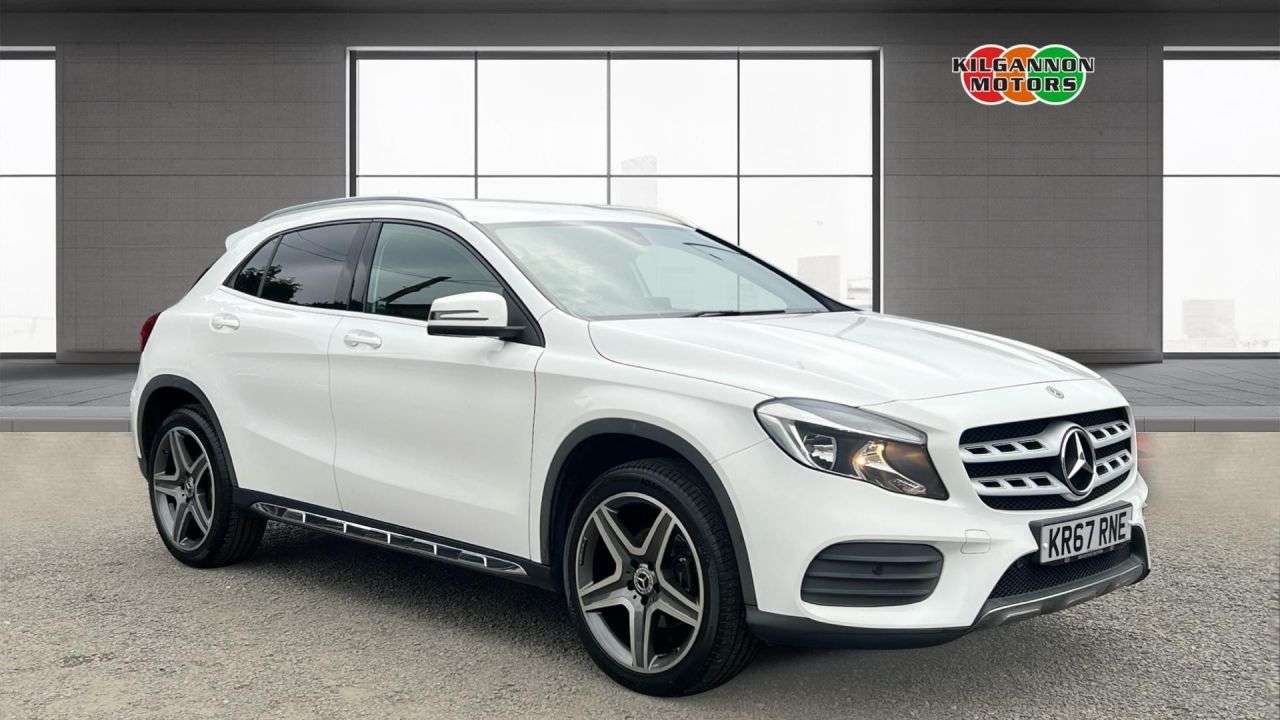 A 2018 MERCEDES-BENZ GLA 1.6 GLA200 AMG Line SUV 5dr Petrol Manual Euro 6 (s/s) (156 ps) Reversing c A 2018 MERCEDES-BENZ GLA 1.6 GLA200 AMG Line SUV 5dr Petrol Manual Euro 6 (s/s) (156 ps) Reversing c