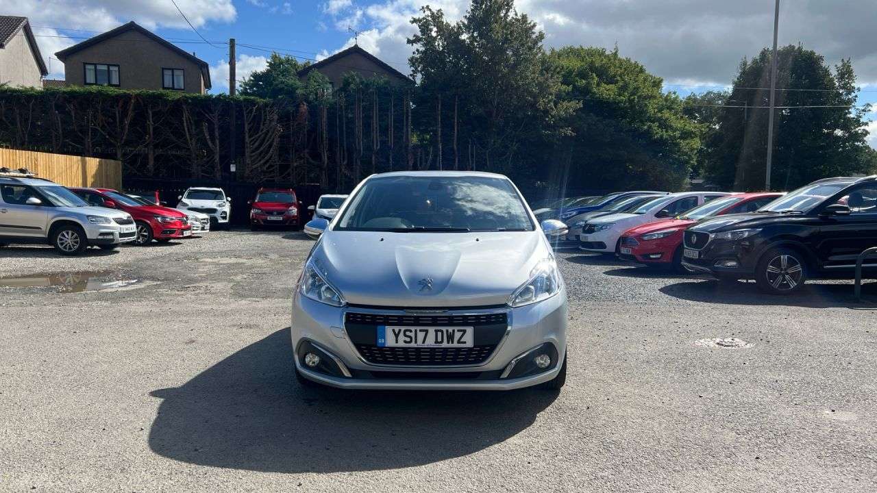 A 2017 PEUGEOT 208 1.6 BlueHDi Allure Hatchback 5dr Diesel Manual Euro 6 (s/s) (100 ps) Rear s A 2017 PEUGEOT 208 1.6 BlueHDi Allure Hatchback 5dr Diesel Manual Euro 6 (s/s) (100 ps) Rear s
