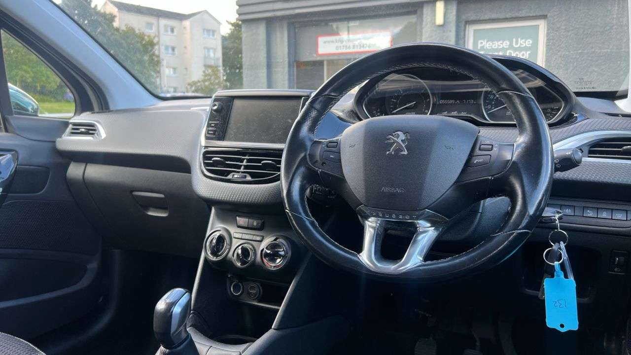 2017 PEUGEOT 208 2017 PEUGEOT 208