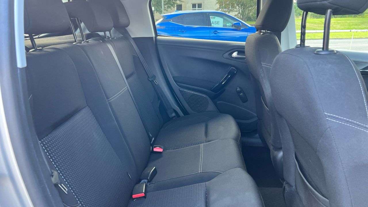 2017 PEUGEOT 208 2017 PEUGEOT 208