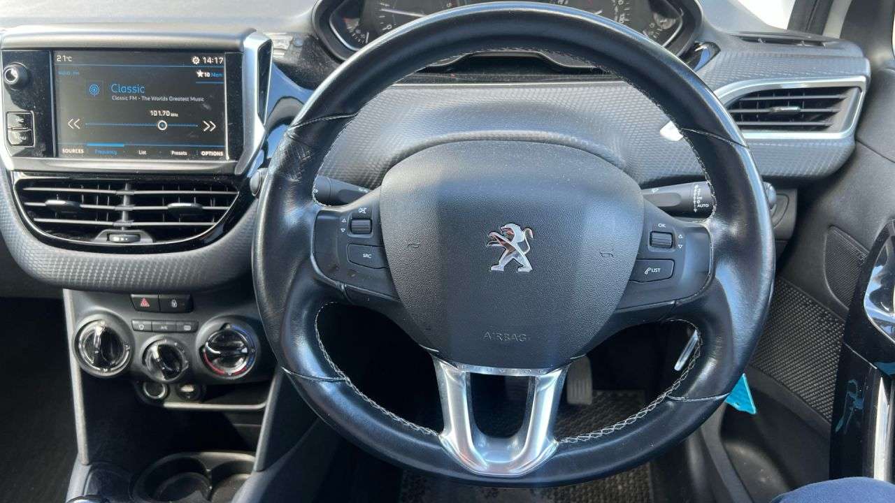 2017 PEUGEOT 208 2017 PEUGEOT 208