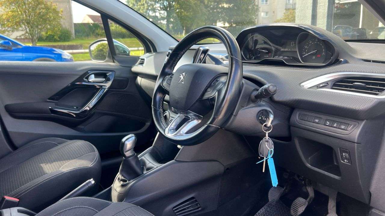 2017 PEUGEOT 208 2017 PEUGEOT 208