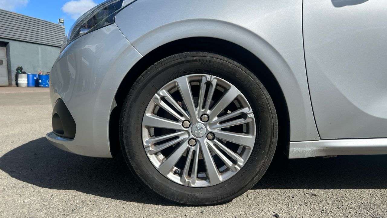 2017 PEUGEOT 208 2017 PEUGEOT 208