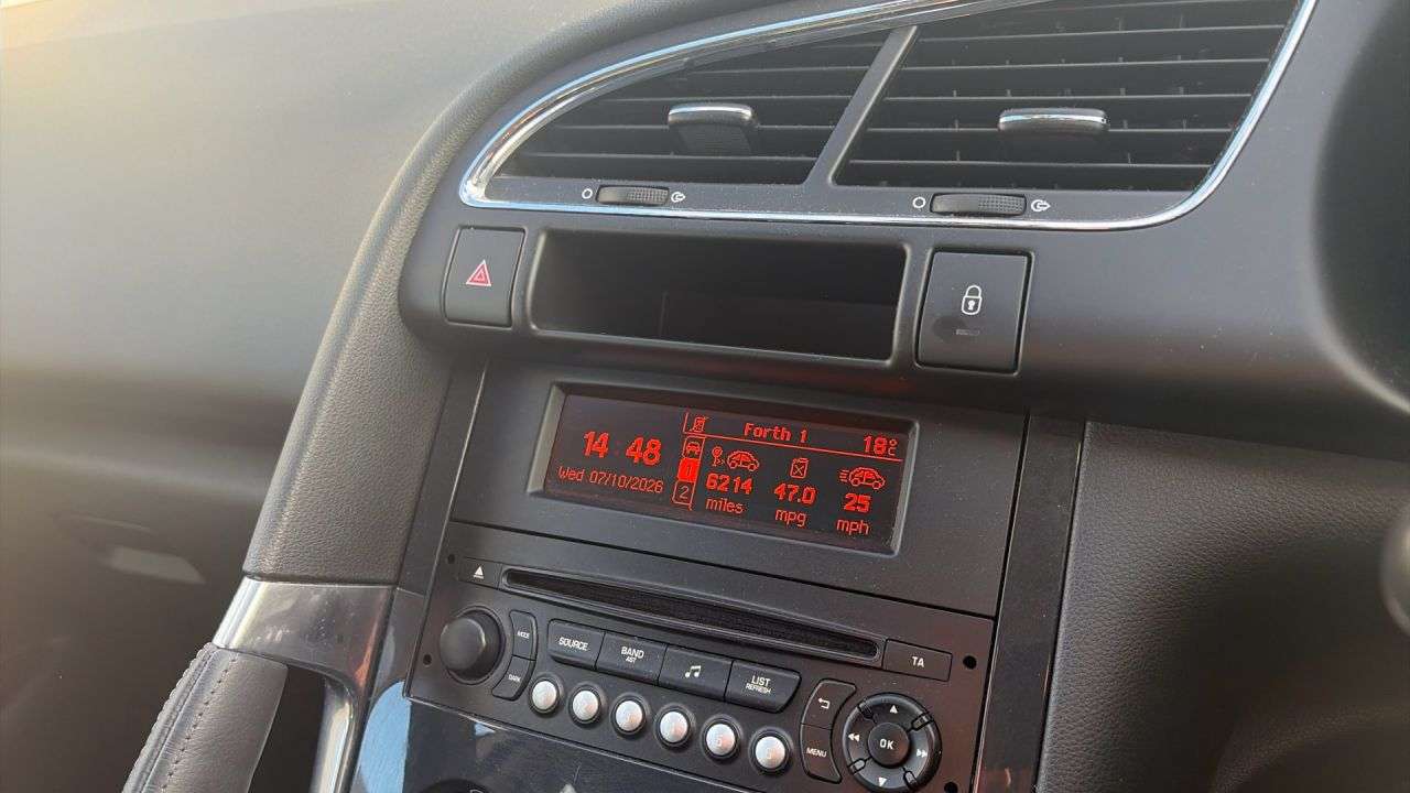 2015 PEUGEOT 3008 2015 PEUGEOT 3008
