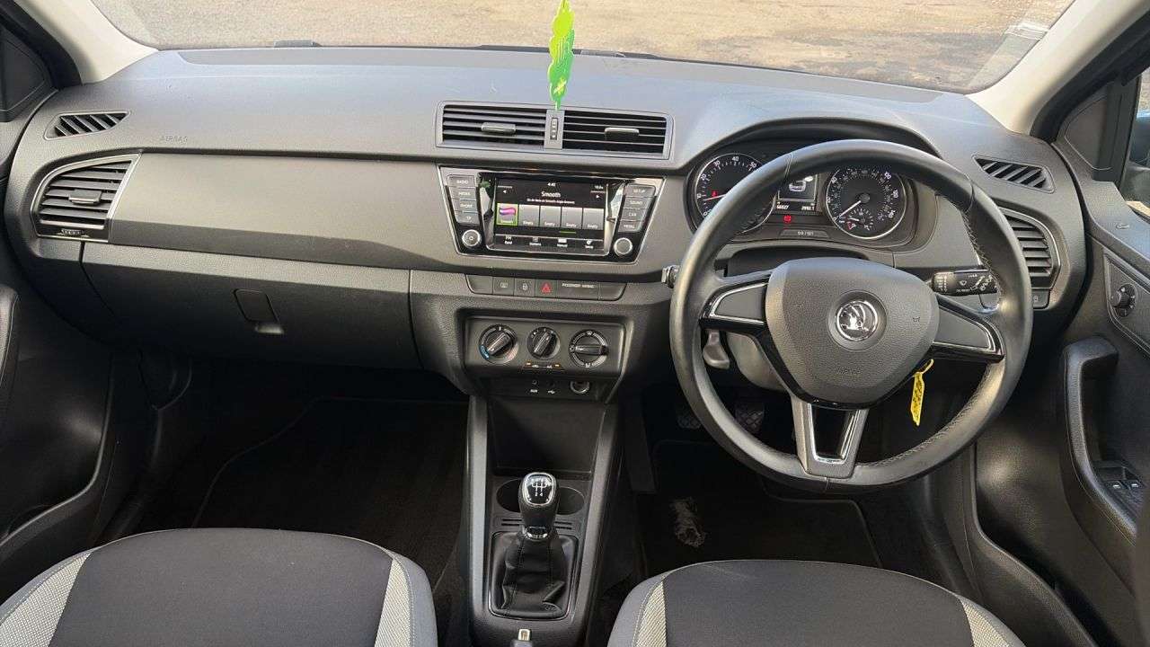 2015 SKODA FABIA 2015 SKODA FABIA