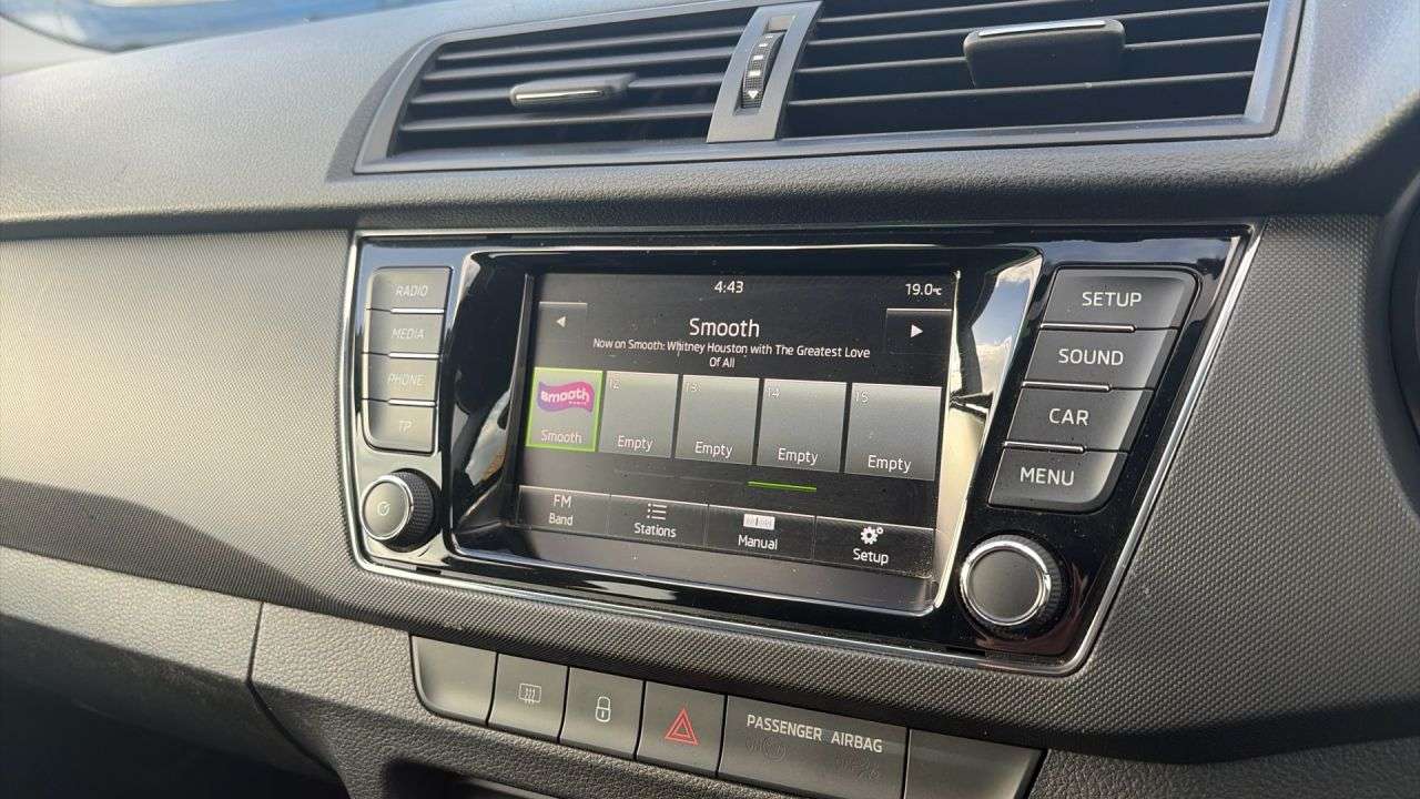 2015 SKODA FABIA 2015 SKODA FABIA