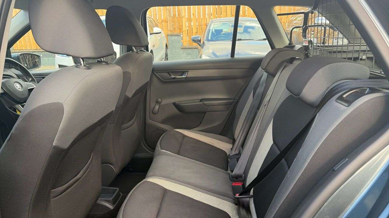 2015 SKODA FABIA 2015 SKODA FABIA