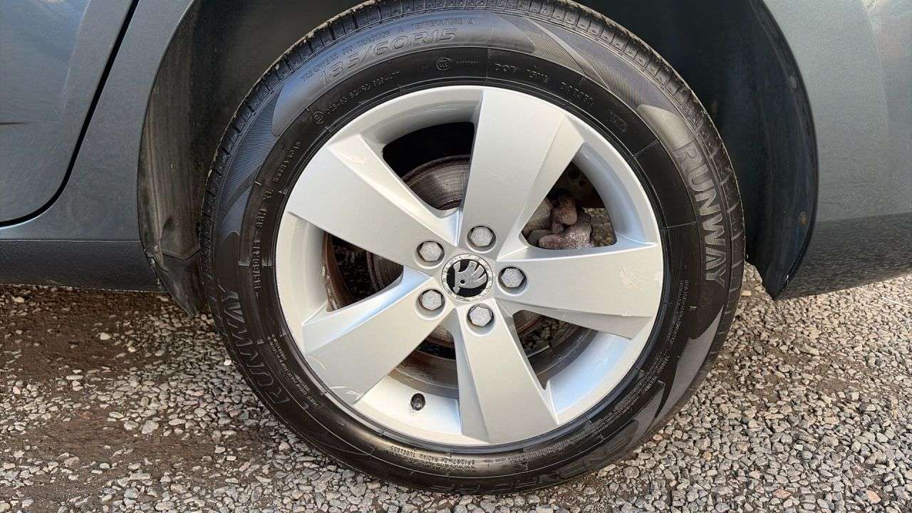 2015 SKODA FABIA 2015 SKODA FABIA