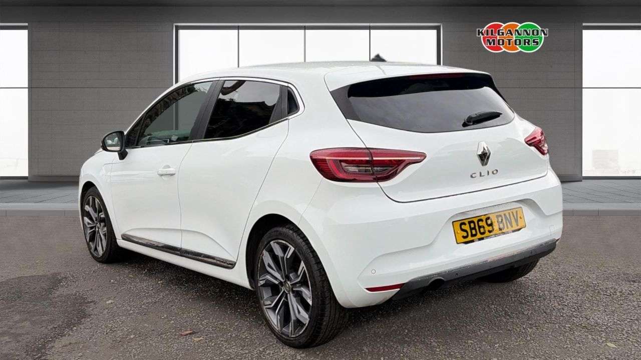 A 2019 RENAULT CLIO 1.0 TCe S Edition Hatchback 5dr Petrol Manual Euro 6 (s/s) (100 ps) Sat-Nav A 2019 RENAULT CLIO 1.0 TCe S Edition Hatchback 5dr Petrol Manual Euro 6 (s/s) (100 ps) Sat-Nav