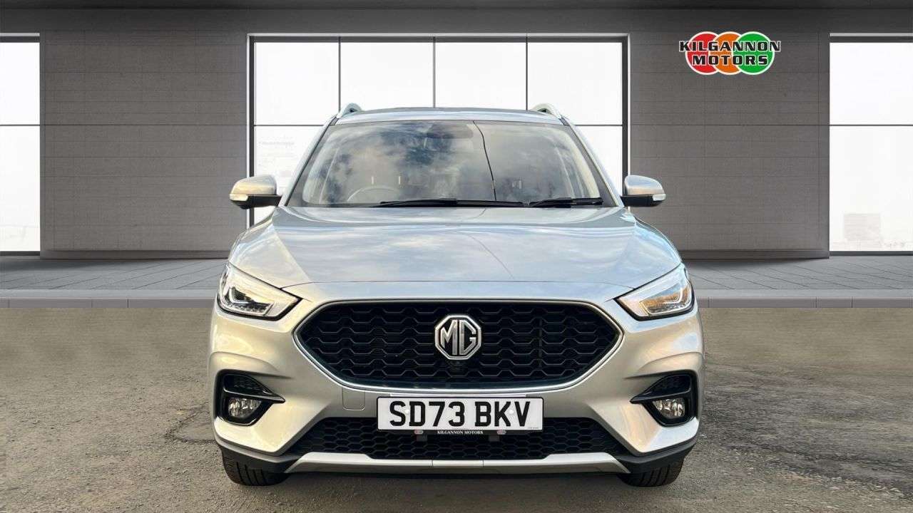 A 2023 MG MG ZS 1.5 VTi-TECH Exclusive SUV 5dr Petrol Manual Euro 6 (s/s) (106 ps) Reversin A 2023 MG MG ZS 1.5 VTi-TECH Exclusive SUV 5dr Petrol Manual Euro 6 (s/s) (106 ps) Reversin