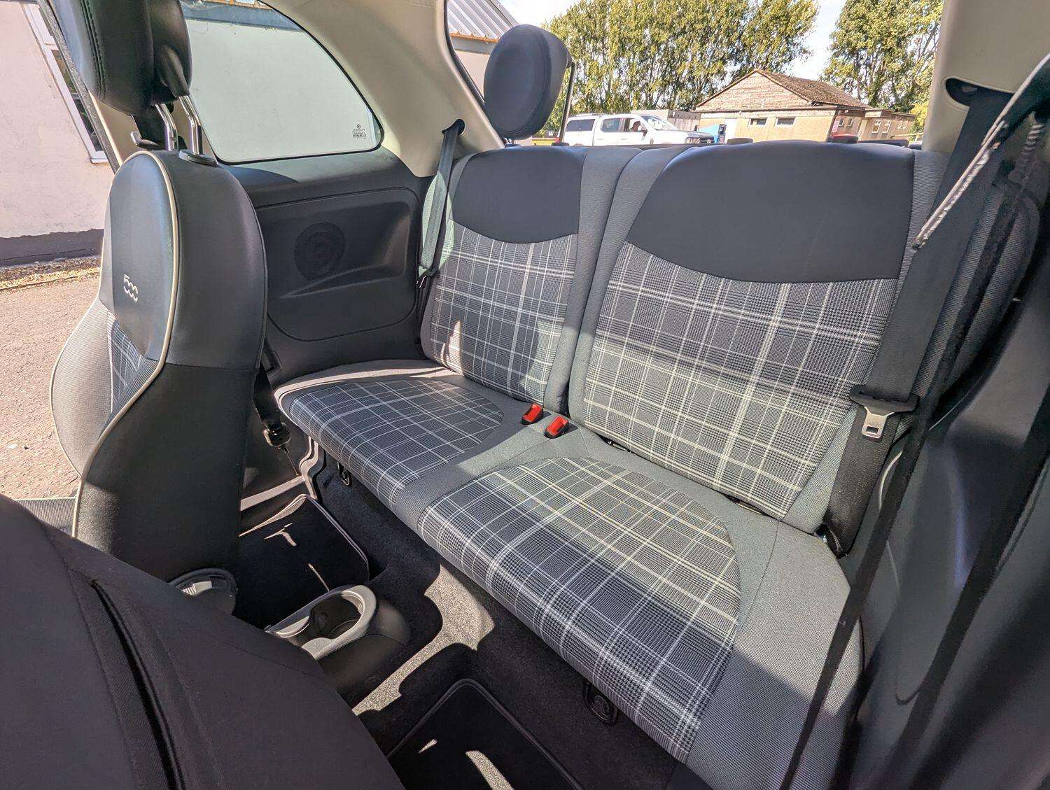 2017 FIAT 500 2017 FIAT 500