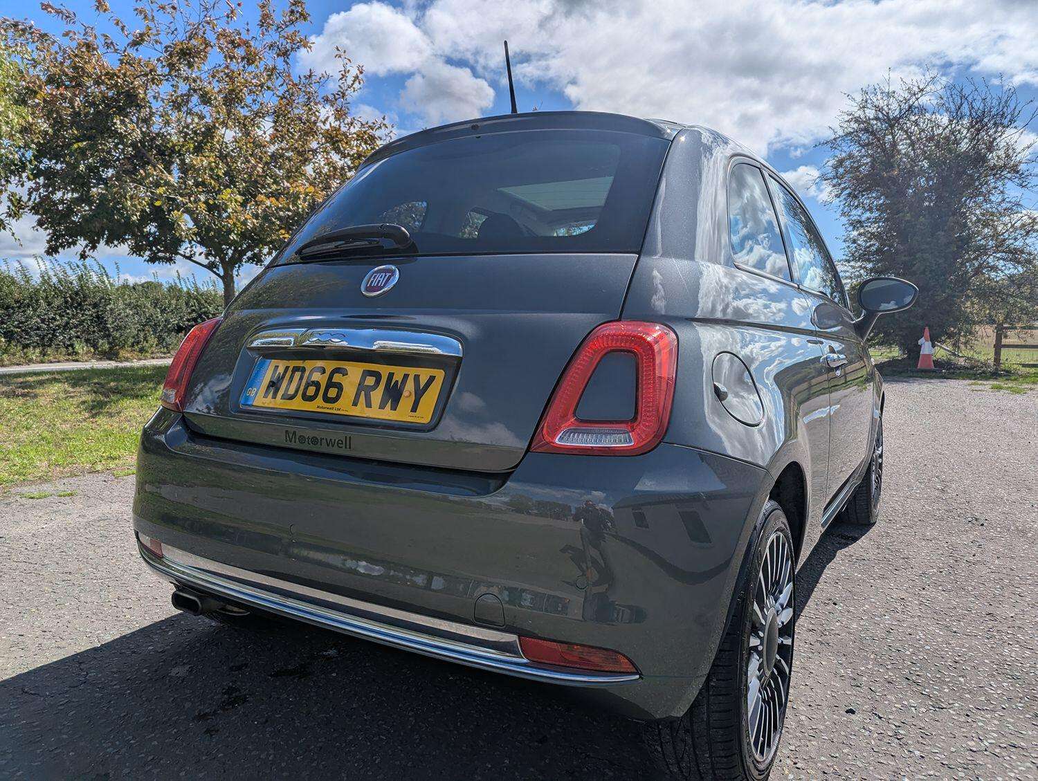 2017 FIAT 500 2017 FIAT 500