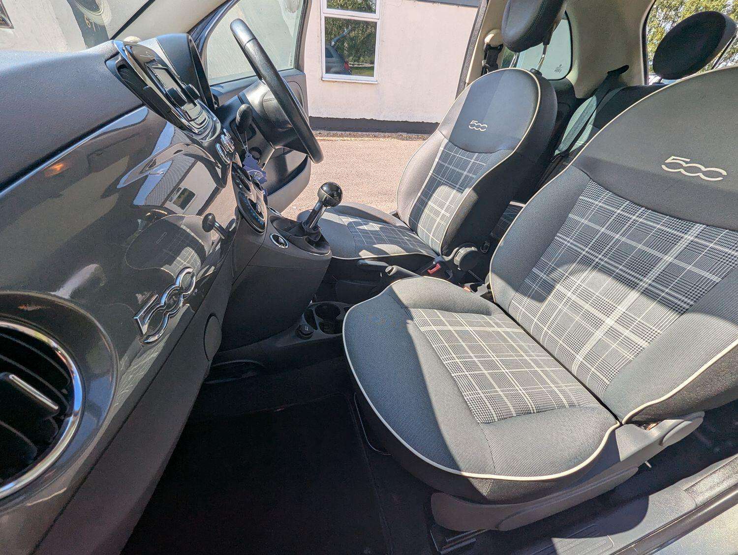 2017 FIAT 500 2017 FIAT 500