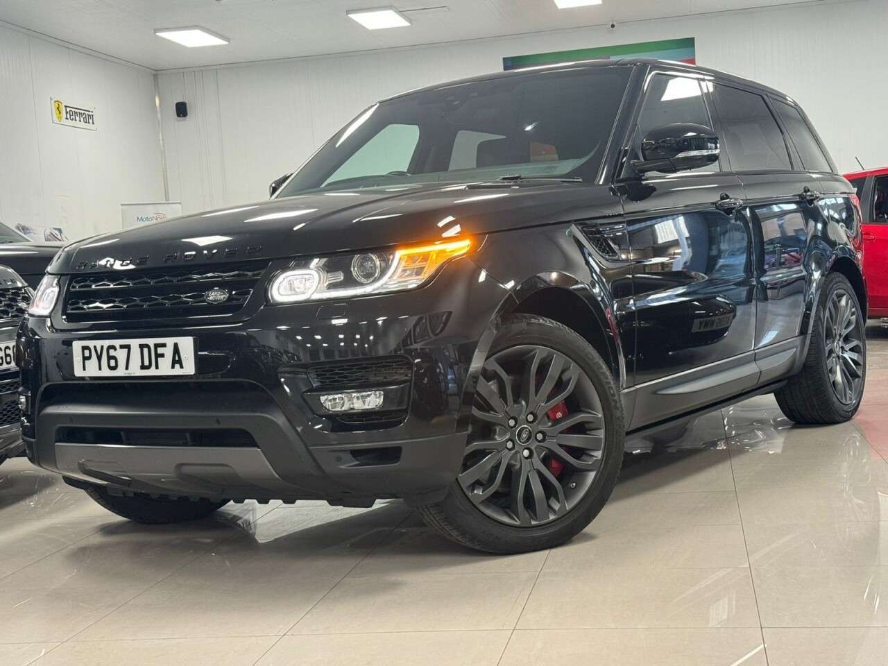 A 2017 LAND ROVER RANGE ROVER SPORT 3.0 SD V6 HSE Dynamic SUV 5dr Diesel Auto 4WD Euro 6 (s/s) (306 ps) STUNNIN A 2017 LAND ROVER RANGE ROVER SPORT 3.0 SD V6 HSE Dynamic SUV 5dr Diesel Auto 4WD Euro 6 (s/s) (306 ps) STUNNIN