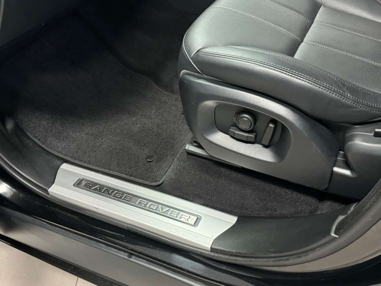 2017 LAND ROVER RANGE ROVER SPORT 2017 LAND ROVER RANGE ROVER SPORT