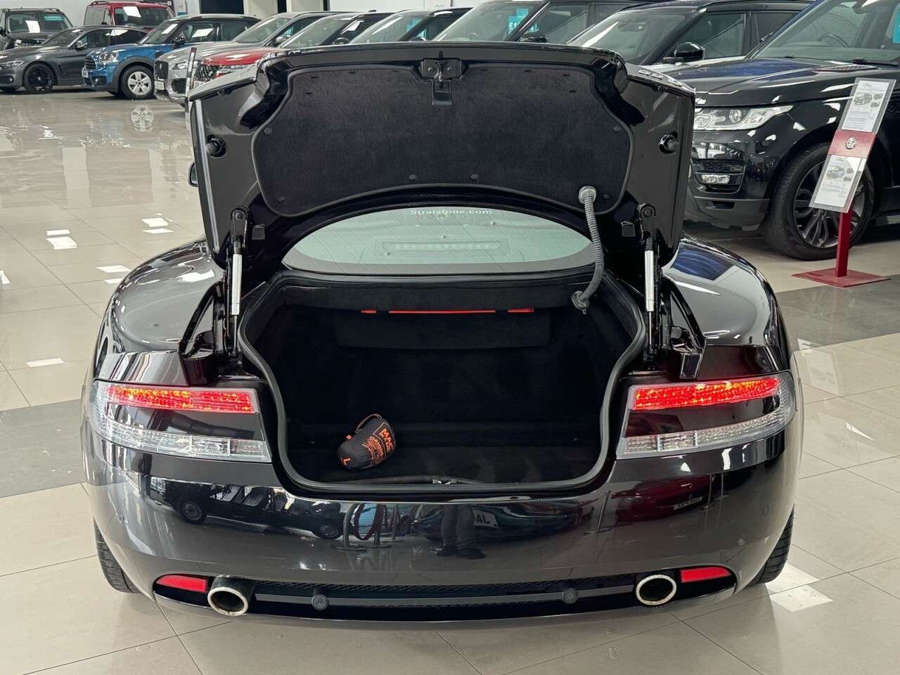 2011 ASTON MARTIN DB9 2011 ASTON MARTIN DB9