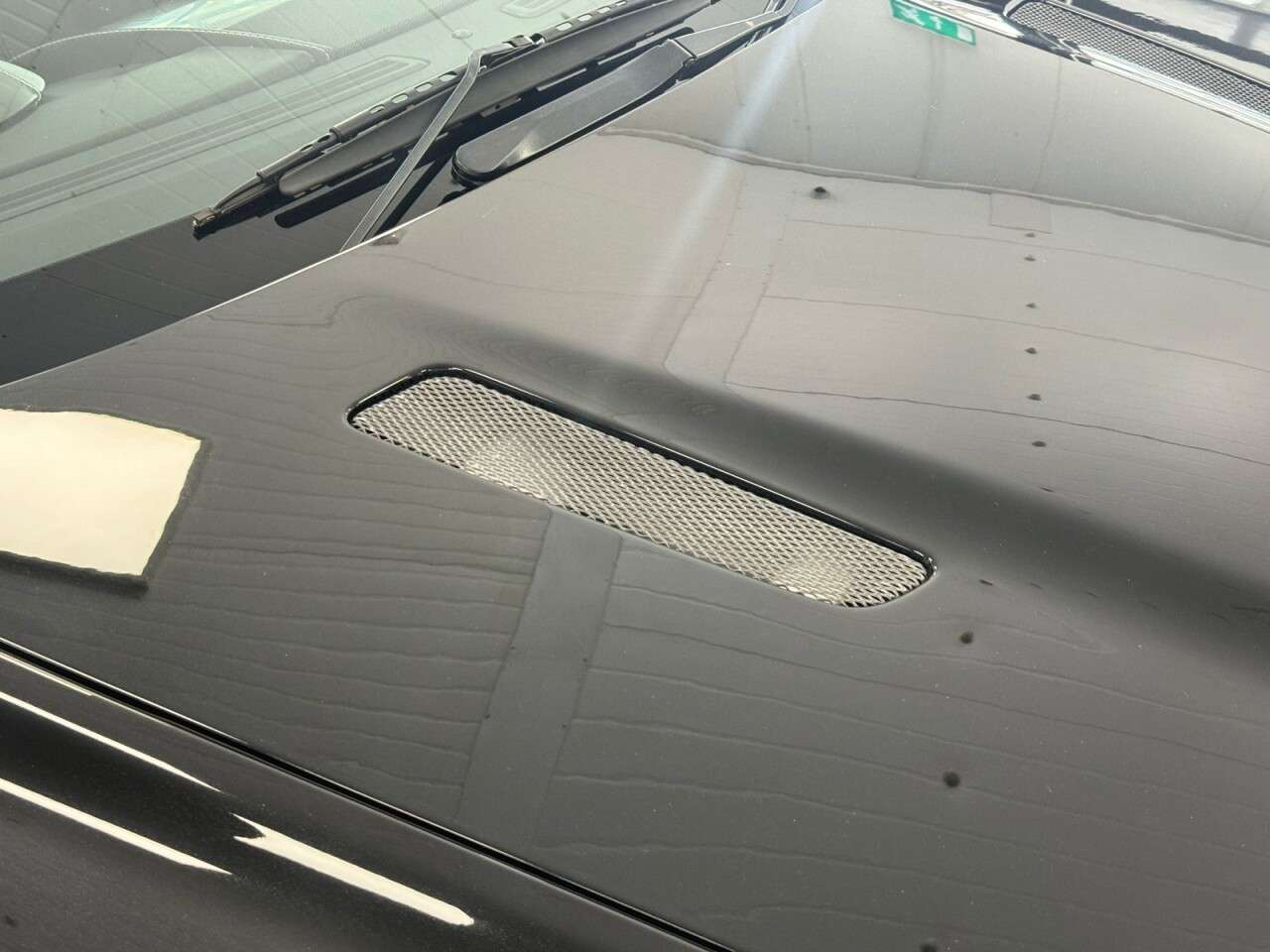 2011 ASTON MARTIN DB9 2011 ASTON MARTIN DB9