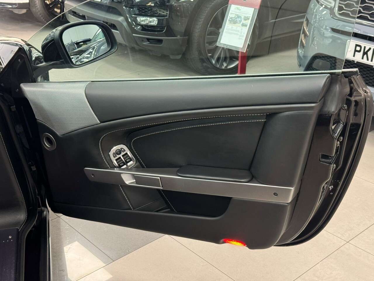 2011 ASTON MARTIN DB9 2011 ASTON MARTIN DB9