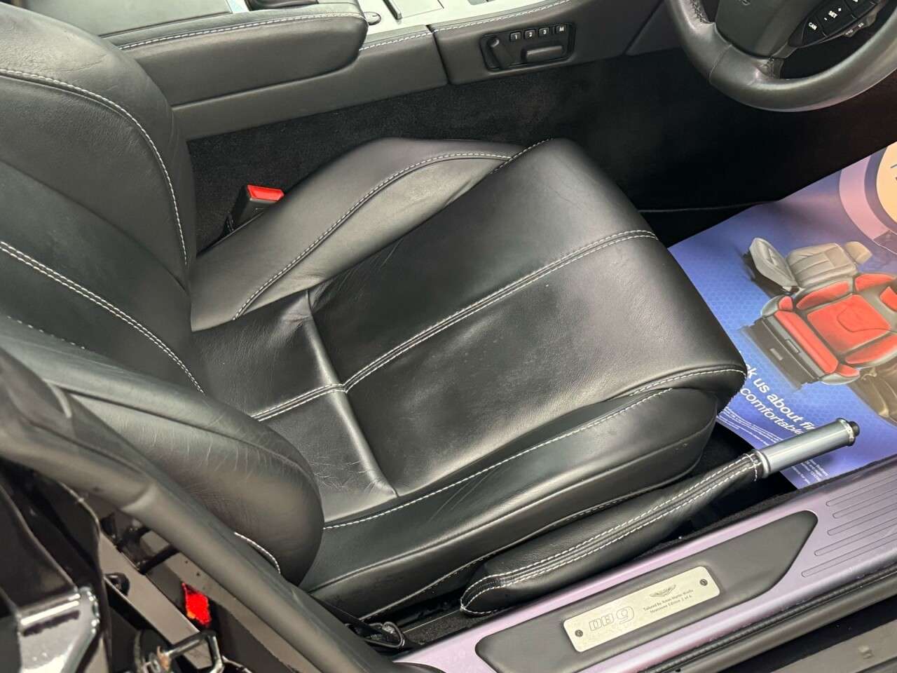 2011 ASTON MARTIN DB9 2011 ASTON MARTIN DB9