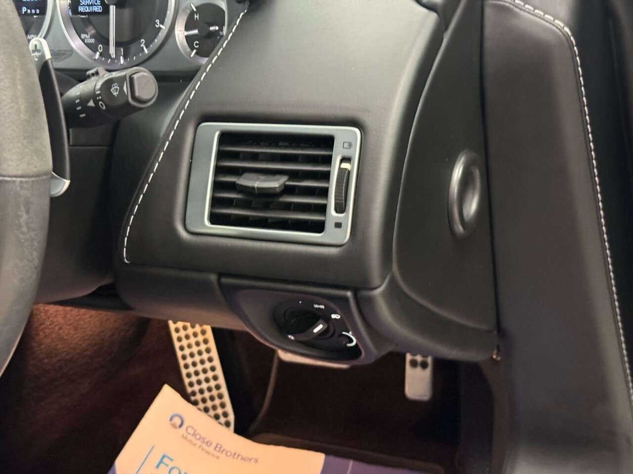 2011 ASTON MARTIN DB9 2011 ASTON MARTIN DB9