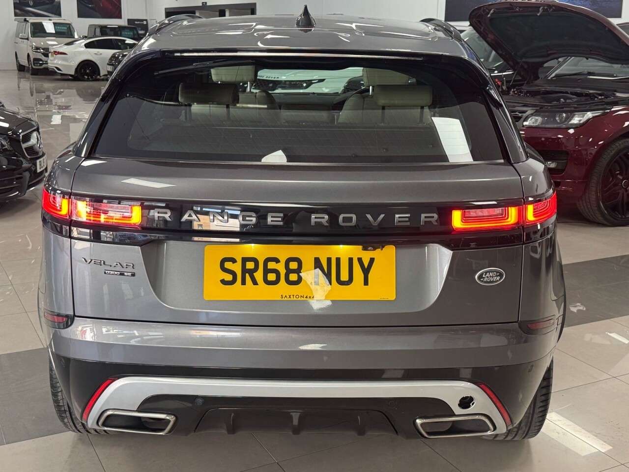 A 2018 LAND ROVER RANGE ROVER VELAR R-DYNAMIC SE A 2018 LAND ROVER RANGE ROVER VELAR R-DYNAMIC SE