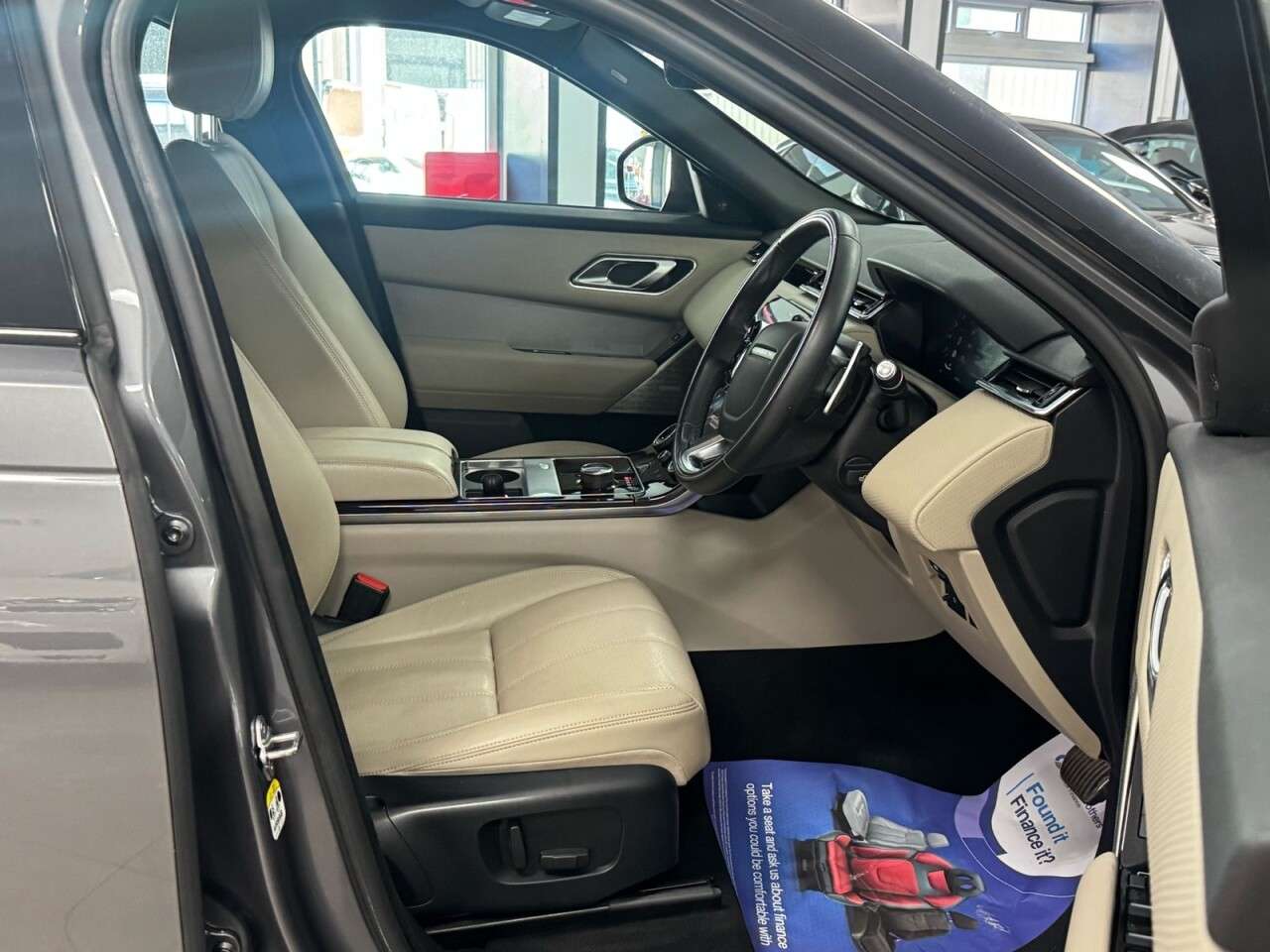 2018 LAND ROVER RANGE ROVER VELAR 2018 LAND ROVER RANGE ROVER VELAR