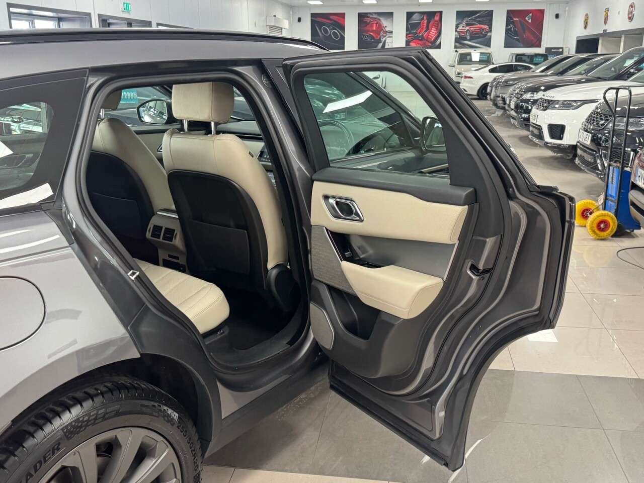 2018 LAND ROVER RANGE ROVER VELAR 2018 LAND ROVER RANGE ROVER VELAR