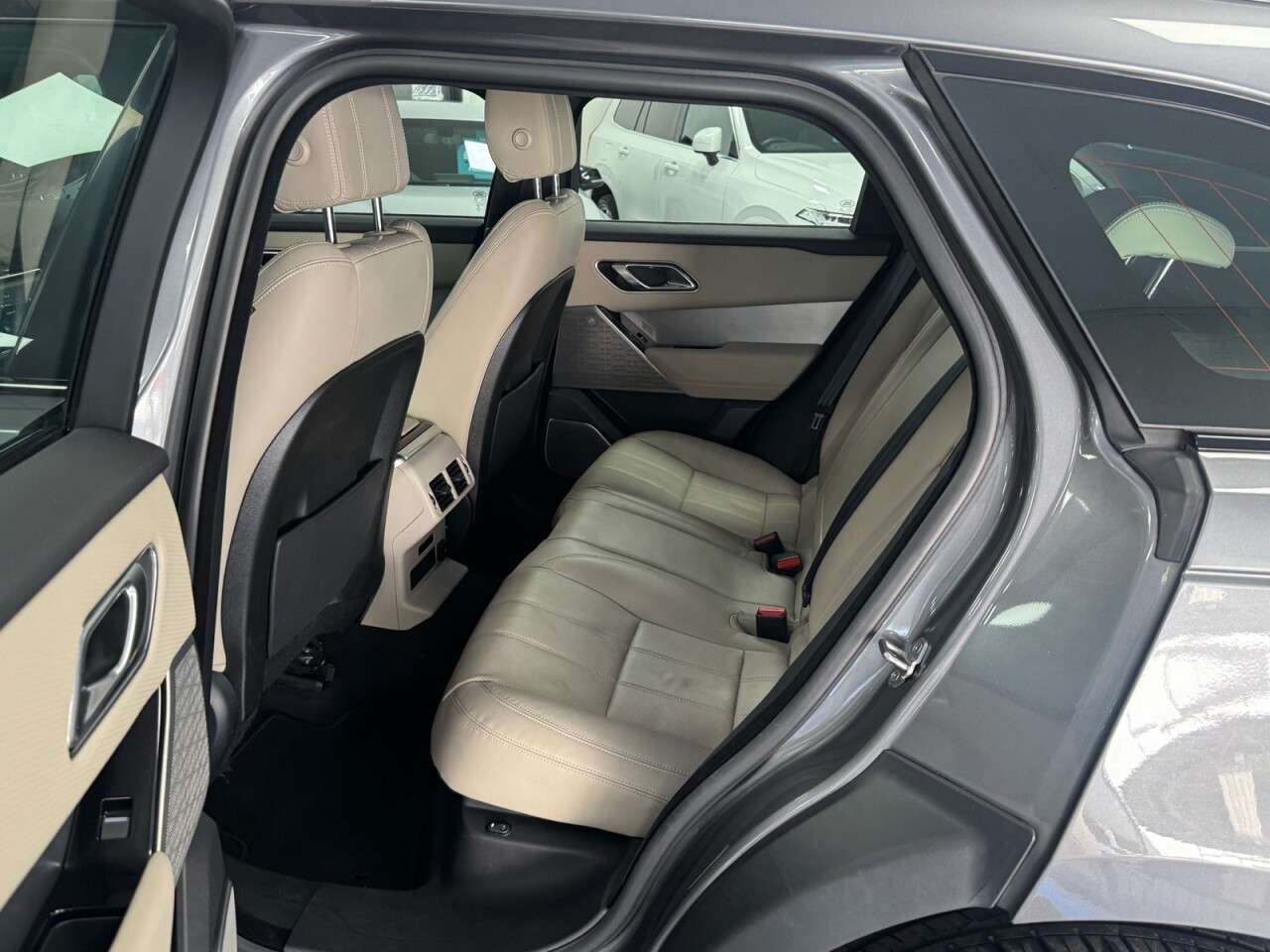 2018 LAND ROVER RANGE ROVER VELAR 2018 LAND ROVER RANGE ROVER VELAR