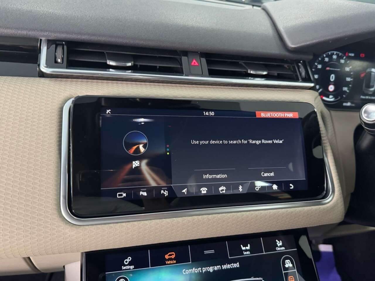 2018 LAND ROVER RANGE ROVER VELAR 2018 LAND ROVER RANGE ROVER VELAR