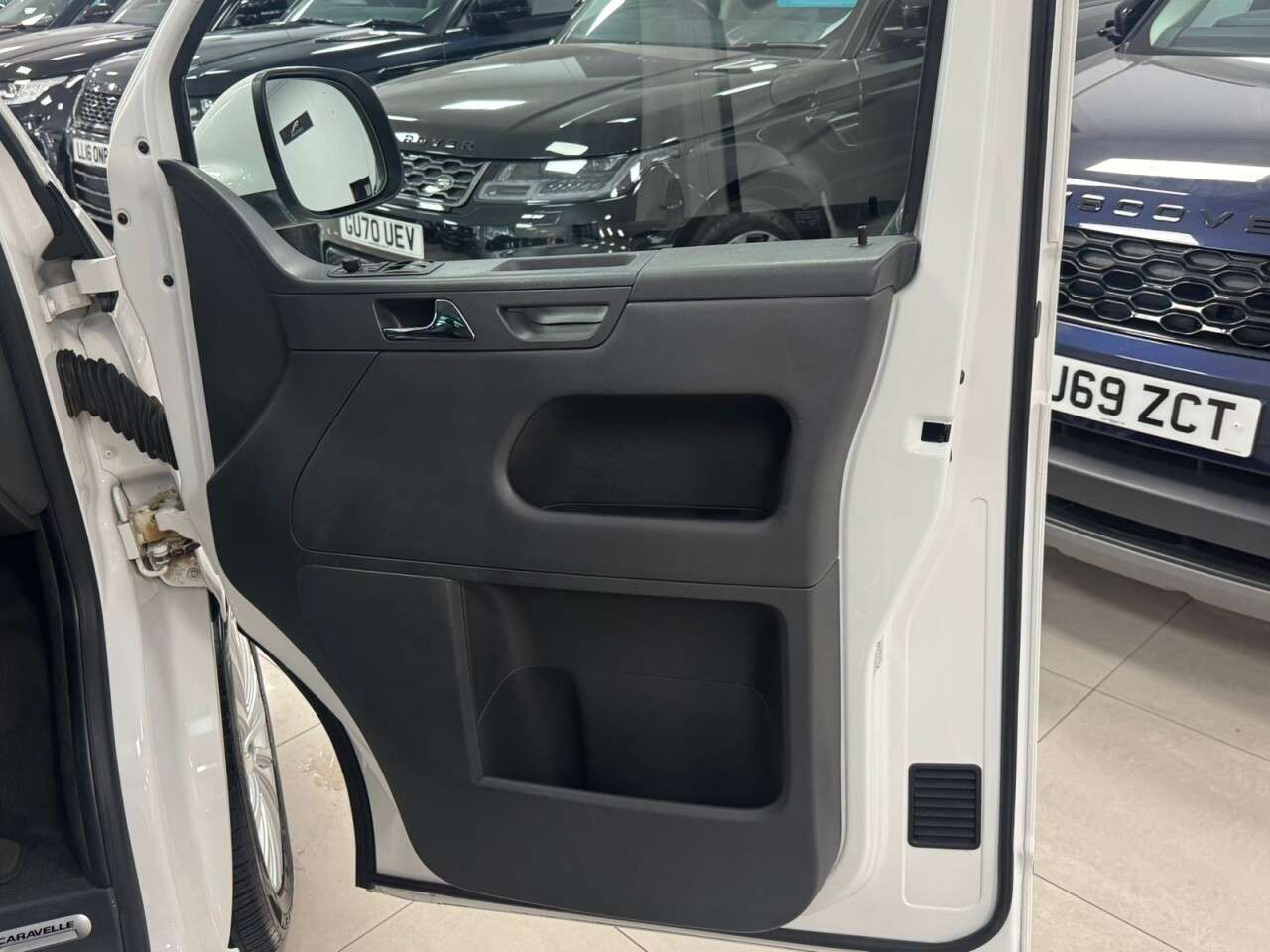 2011 VOLKSWAGEN CARAVELLE 2011 VOLKSWAGEN CARAVELLE