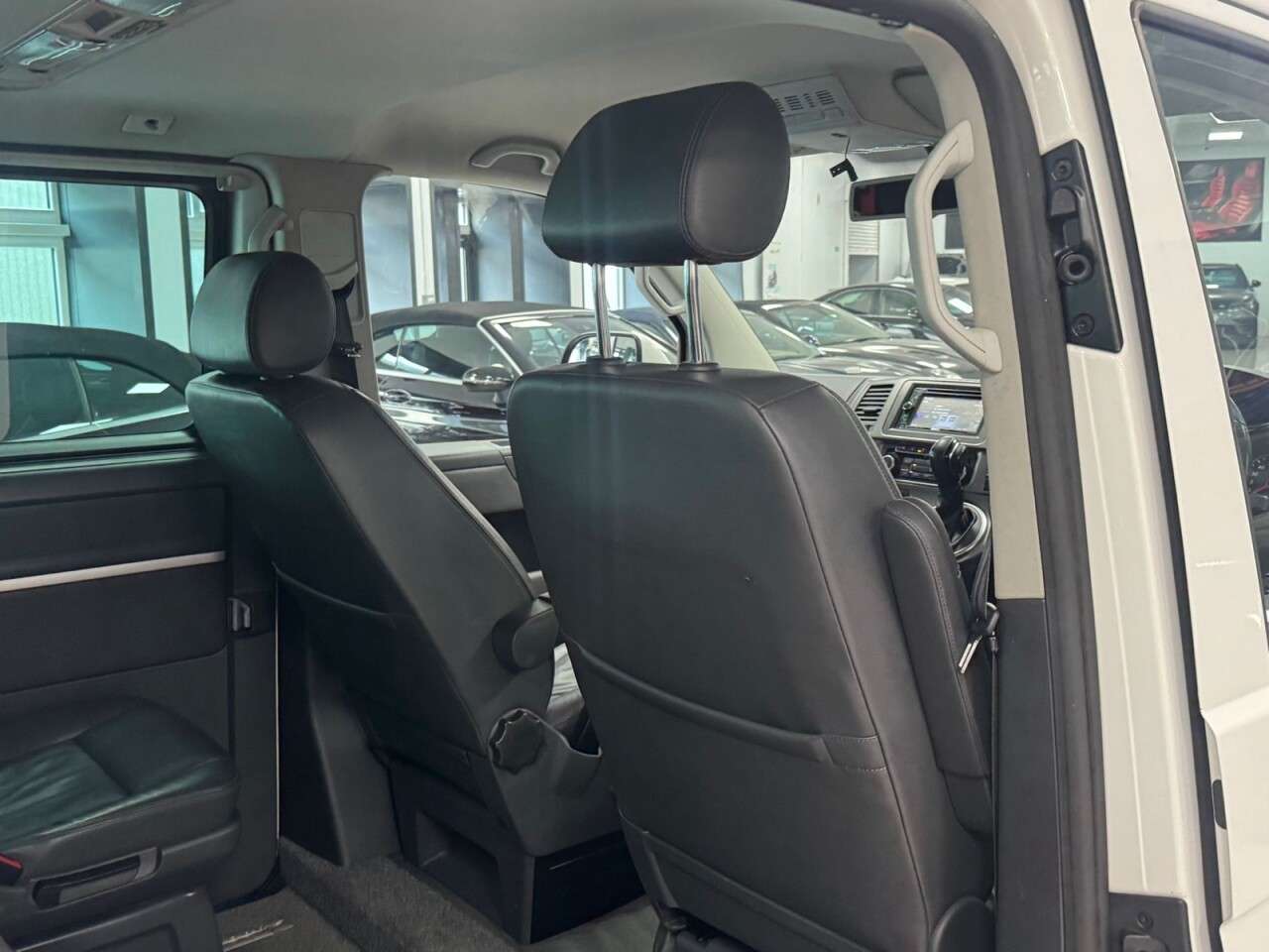 2011 VOLKSWAGEN CARAVELLE 2011 VOLKSWAGEN CARAVELLE