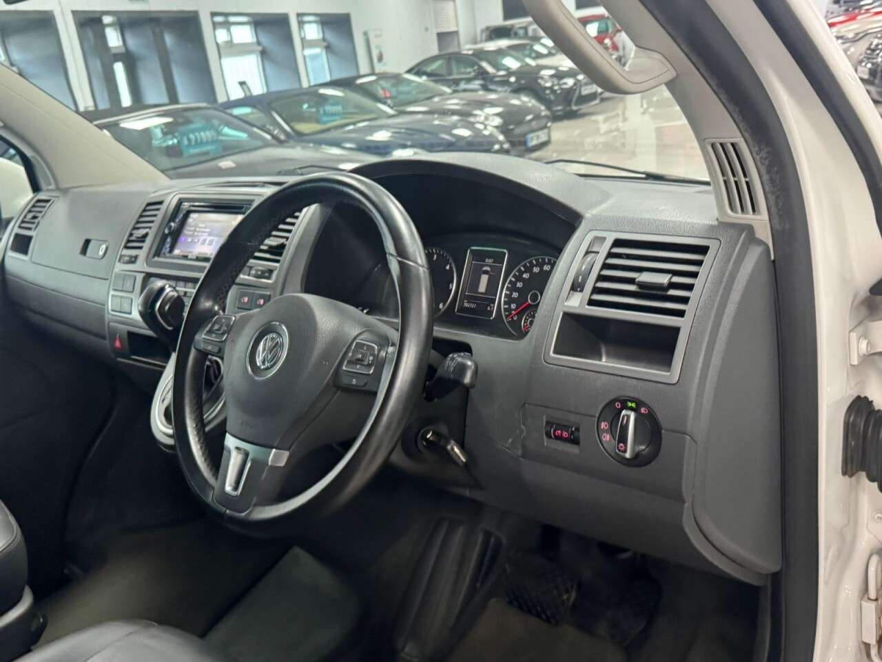 2011 VOLKSWAGEN CARAVELLE 2011 VOLKSWAGEN CARAVELLE