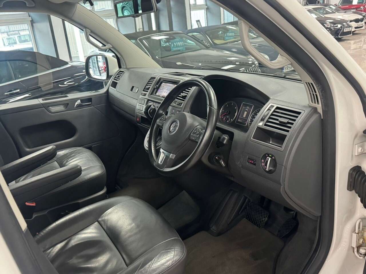 2011 VOLKSWAGEN CARAVELLE 2011 VOLKSWAGEN CARAVELLE