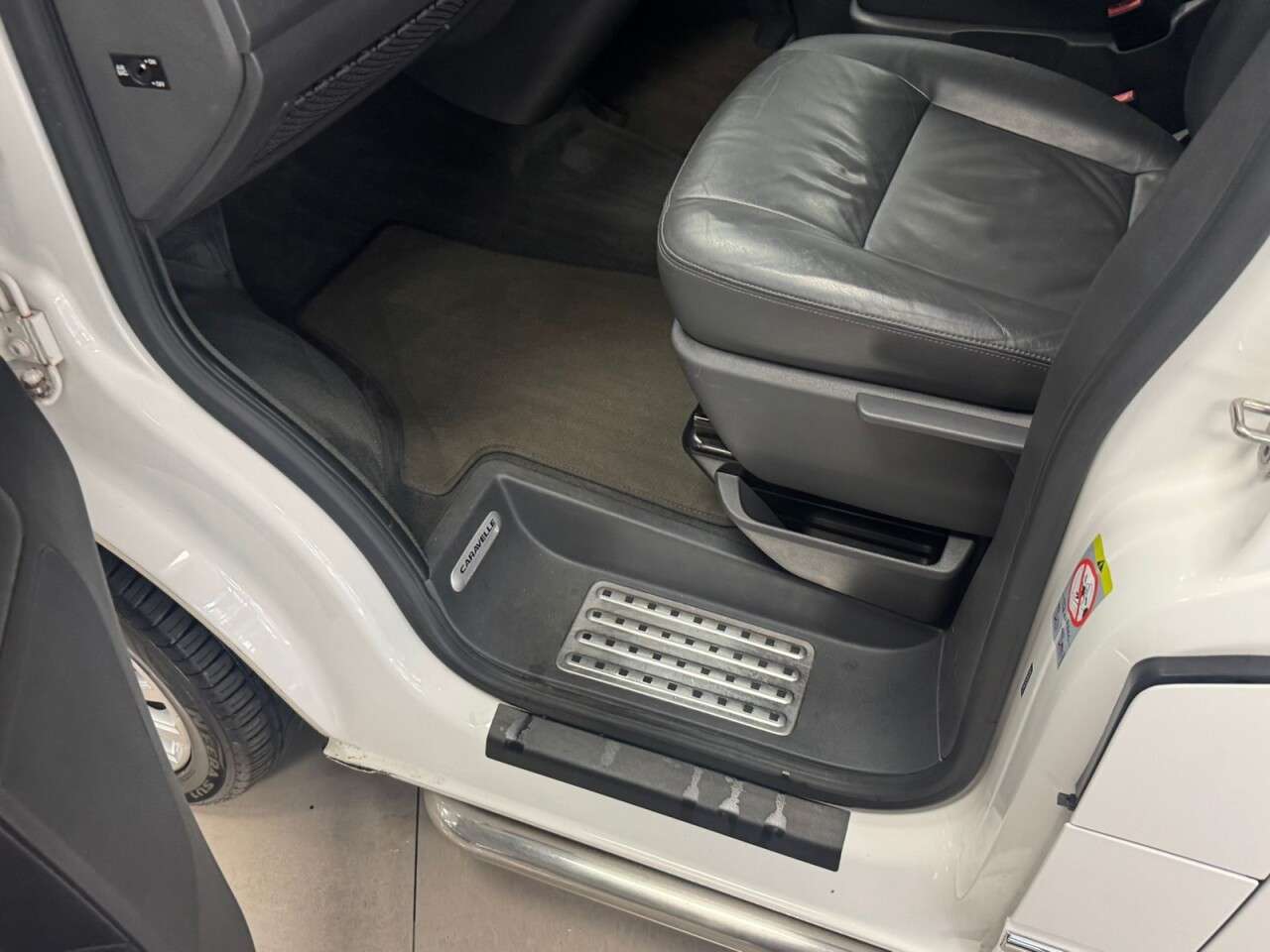 2011 VOLKSWAGEN CARAVELLE 2011 VOLKSWAGEN CARAVELLE