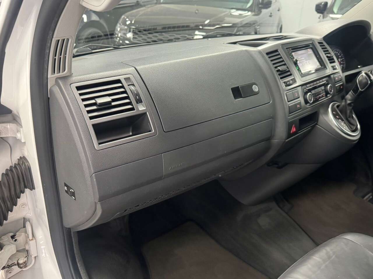 2011 VOLKSWAGEN CARAVELLE 2011 VOLKSWAGEN CARAVELLE