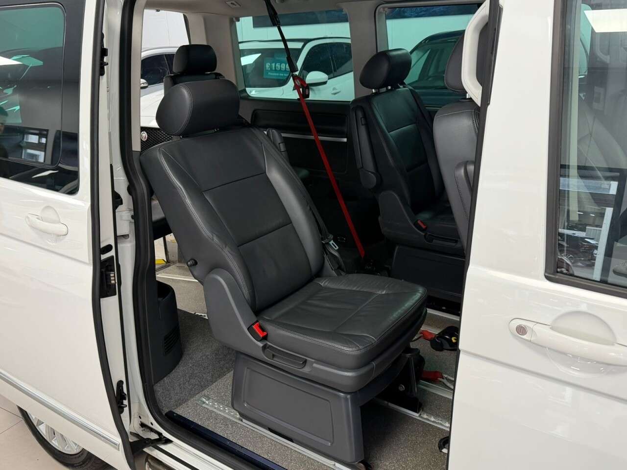 2011 VOLKSWAGEN CARAVELLE 2011 VOLKSWAGEN CARAVELLE