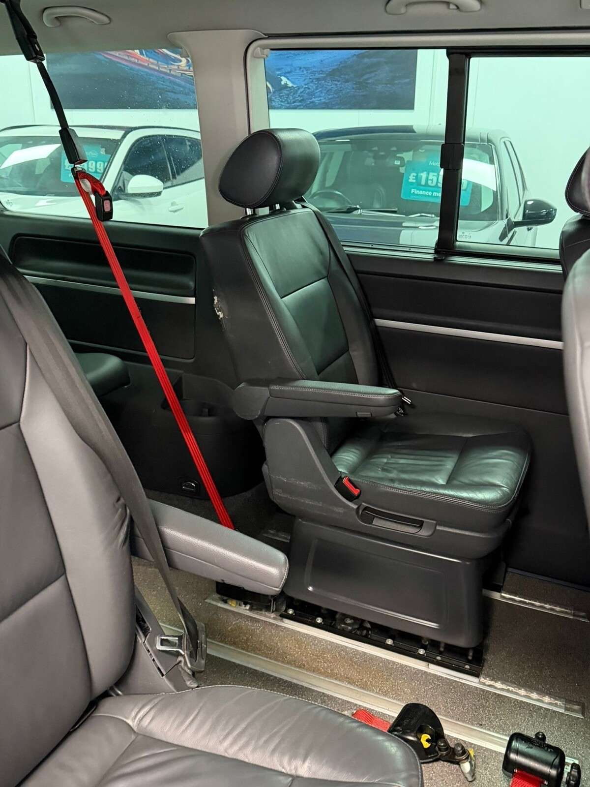 2011 VOLKSWAGEN CARAVELLE 2011 VOLKSWAGEN CARAVELLE