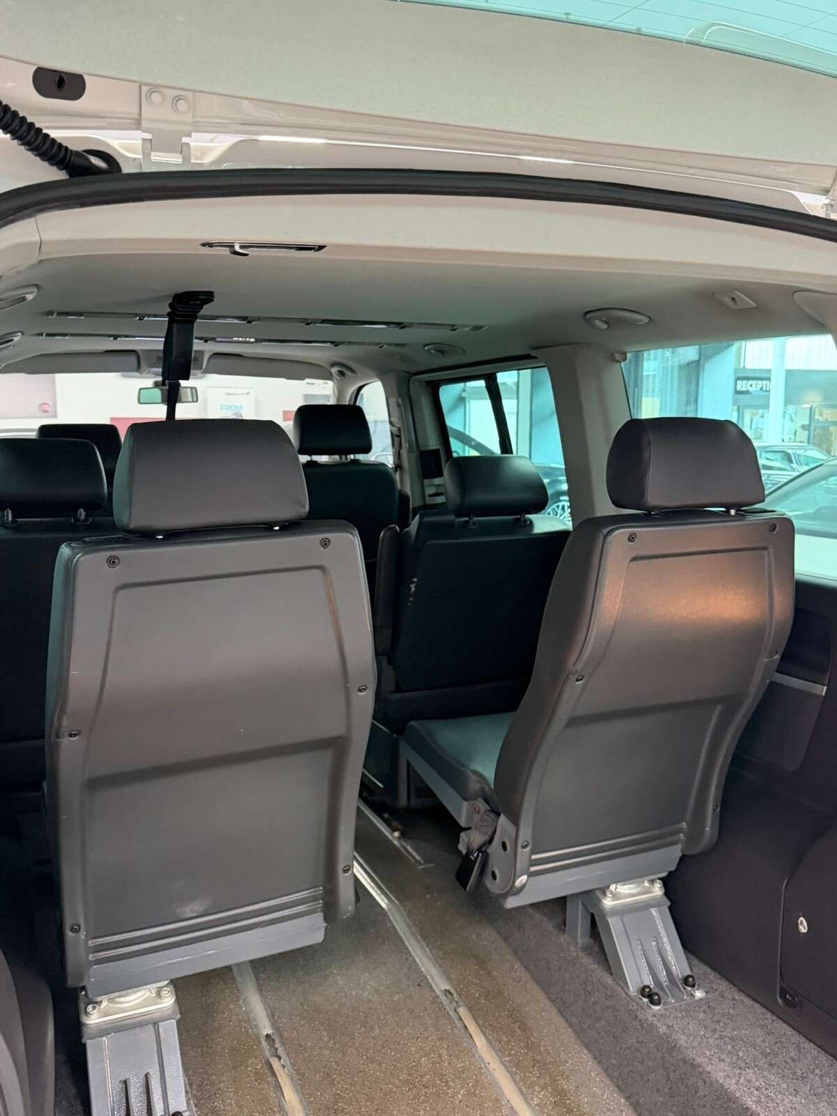 2011 VOLKSWAGEN CARAVELLE 2011 VOLKSWAGEN CARAVELLE