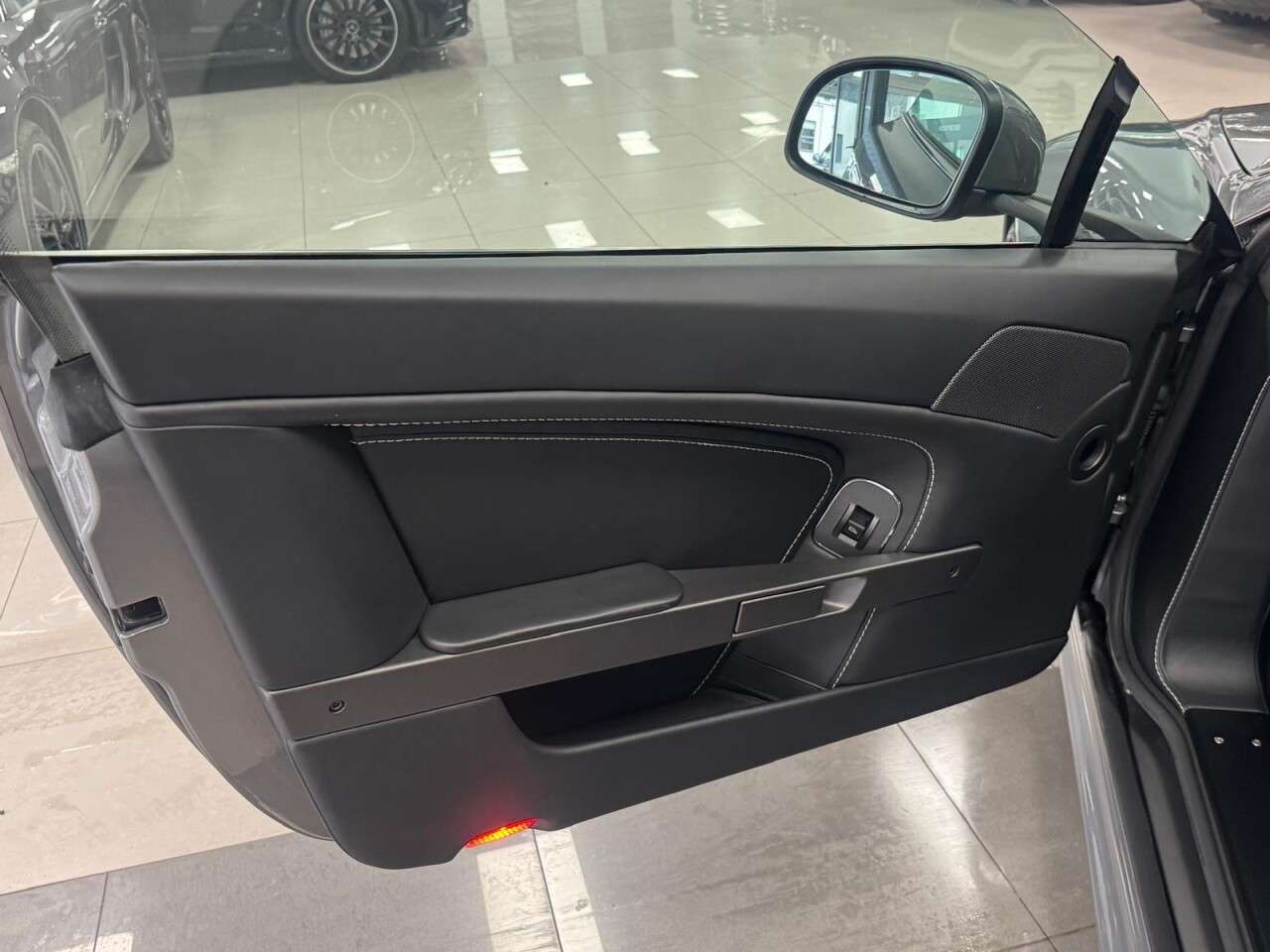 2013 ASTON MARTIN VANTAGE 2013 ASTON MARTIN VANTAGE