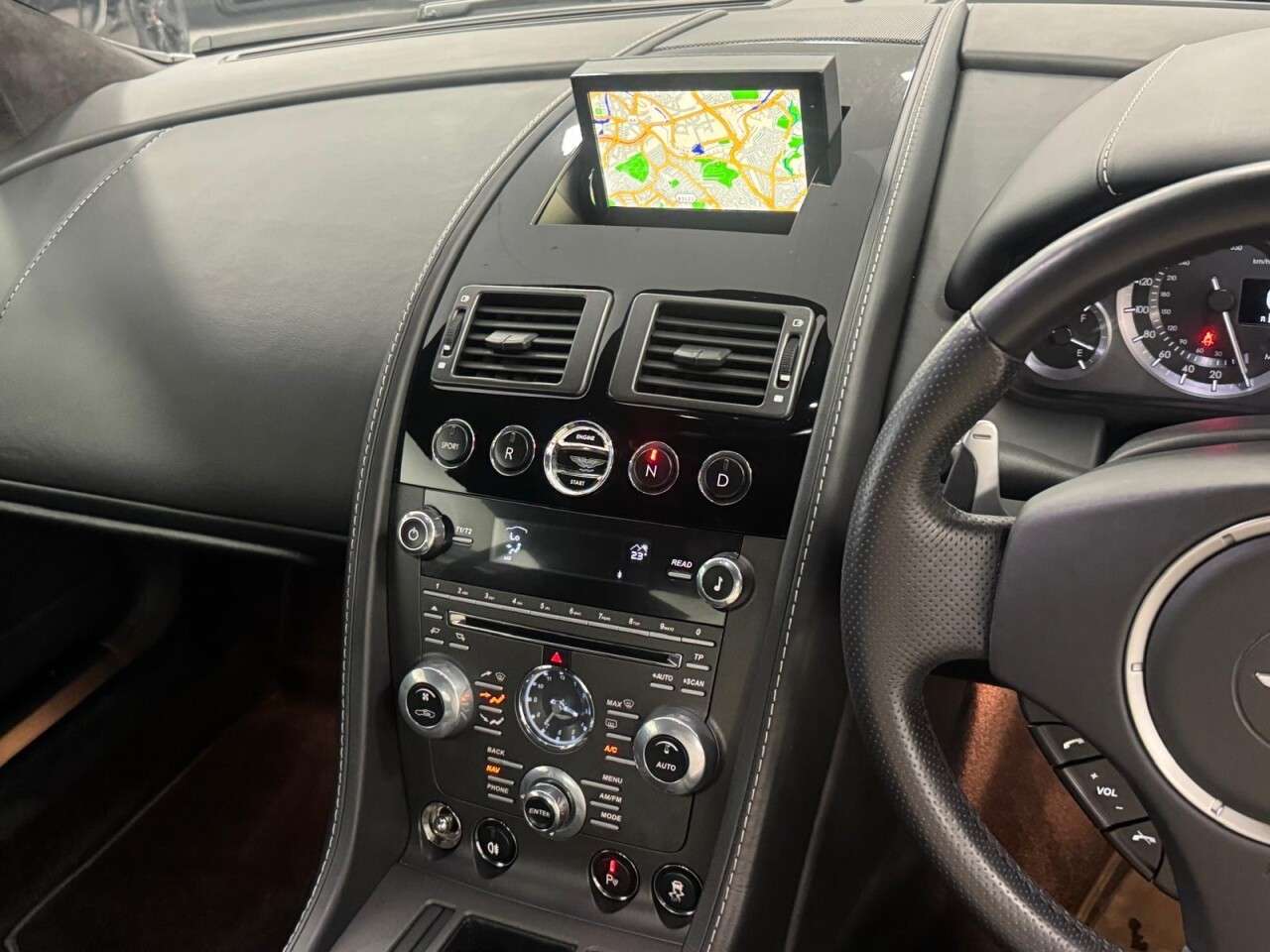 2013 ASTON MARTIN VANTAGE 2013 ASTON MARTIN VANTAGE